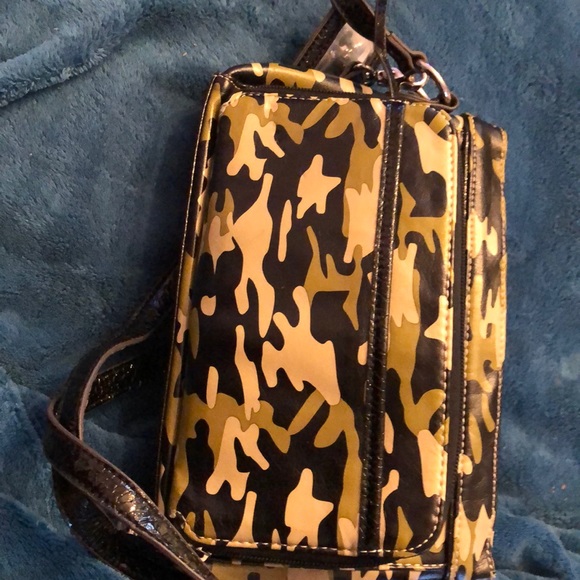 It is in excellent condition and it is a Kathy - Picture 8 of 8